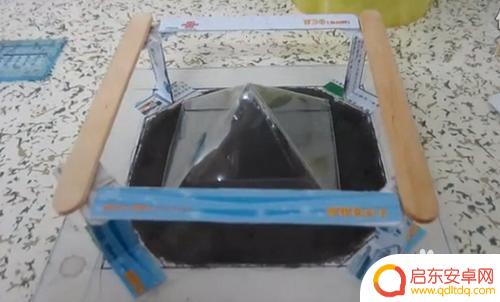 怎么制作简易手机支架 金字塔全息投影制作教程