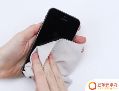 手机屏如何去划痕教程 有效去除手机屏幕划痕的技巧