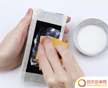手机屏如何去划痕教程 有效去除手机屏幕划痕的技巧
