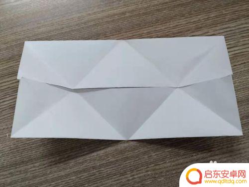 如何用纸折手机支架 用纸折手机支架的步骤