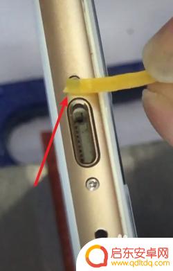 苹果手机拆了螺丝后还是打不开 iphone螺丝拧不出来怎么办