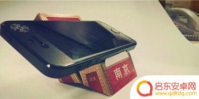 便携手机支架制作 烟盒创意手机支架制作指南