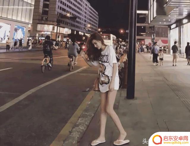 抖音抖胸的女主播都有谁(抖音抖胸女抖音号)