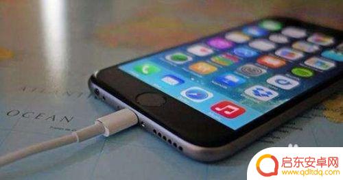 手机电量到多少充电合适 为什么手机在剩余多少电量的时候充电最佳