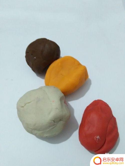 芭比的手机怎么做 怎样给芭比娃娃手机