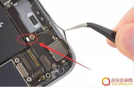 怎么识别苹果手机进水 购买二手 iPhone 如何检测是否进水