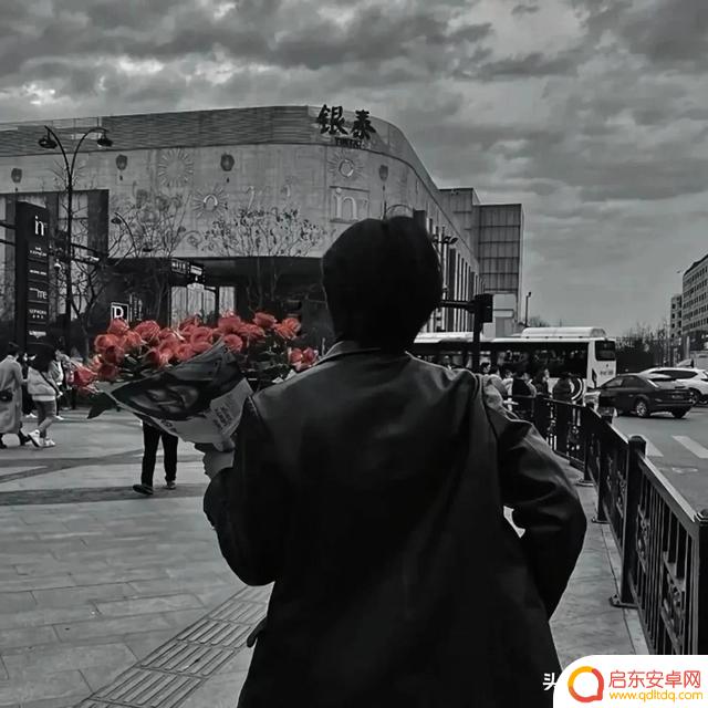 抖音男生帅气背影图片(抖音男生帅气背影图片大全)