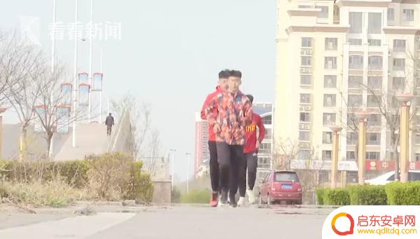 抖音追风少年跑步(抖音追风少年跑步是真的吗)