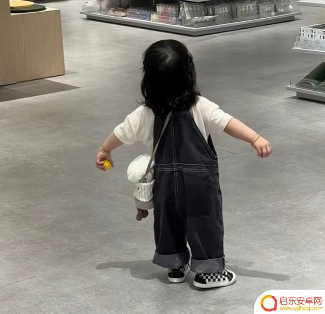 小孩的高级文案抖音(小孩的高级文案抖音怎么写)