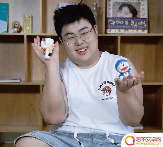 小胖展现逆天节奏，手法拉满一带四成功拿下，这就是KPL顶级打野