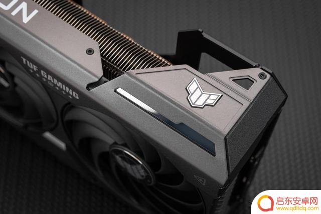 信仰级2K游戏利器！华硕TUF-RX7700XT-O12G-GAMING显卡测评