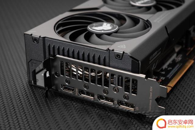 信仰级2K游戏利器！华硕TUF-RX7700XT-O12G-GAMING显卡测评