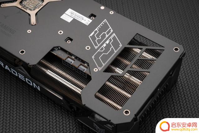 信仰级2K游戏利器！华硕TUF-RX7700XT-O12G-GAMING显卡测评