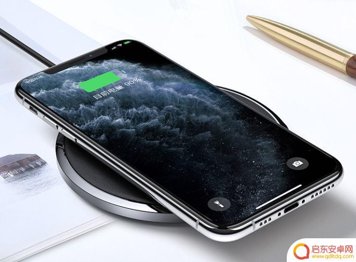 苹果手机无线充电器,红灯亮不充电,为什么? iPhone无线充电无法充电的原因是什么