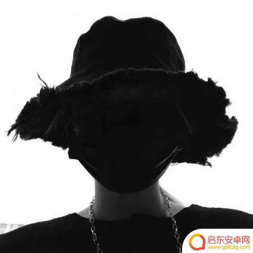抖音黑色图片男生(抖音黑色头像男生)