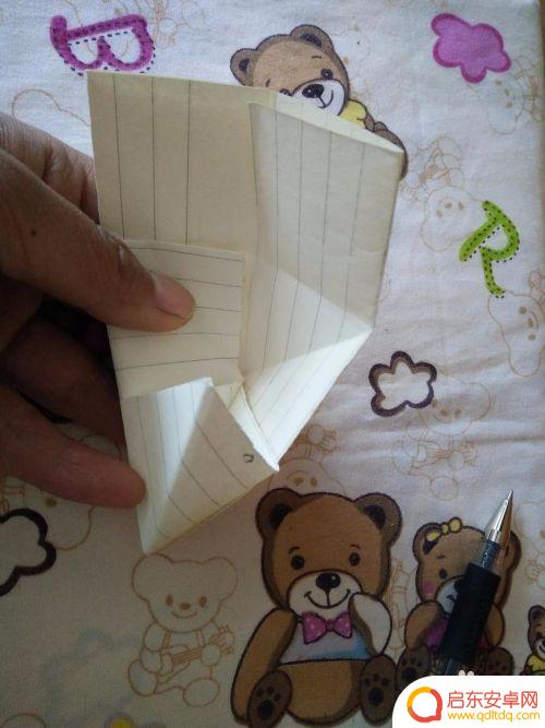 懒人手机支架怎么折 用纸折手机支架教程