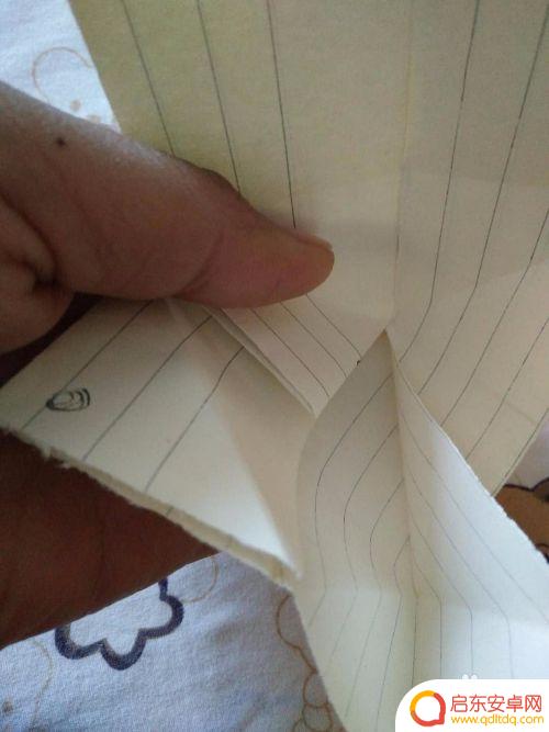 懒人手机支架怎么折 用纸折手机支架教程