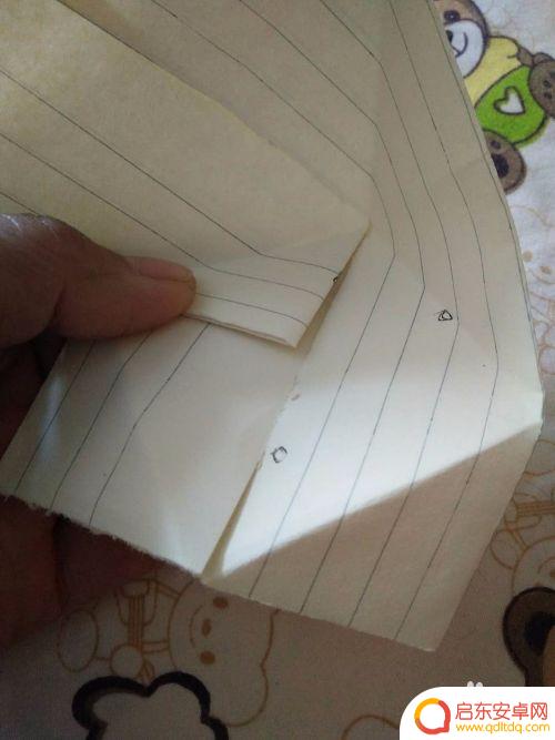 懒人手机支架怎么折 用纸折手机支架教程