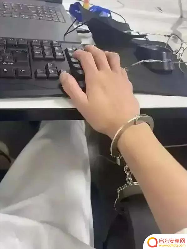 抖音缅甸唱歌小伙(抖音缅甸唱歌小伙叫什么)