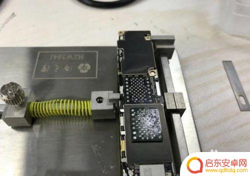 手机硬盘怎么加焊 iPhone 6s手机16G扩容到128G步骤