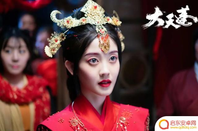 抖音烟嗓歌曲口是心非(抖音烟嗓歌曲口是心非是什么歌)