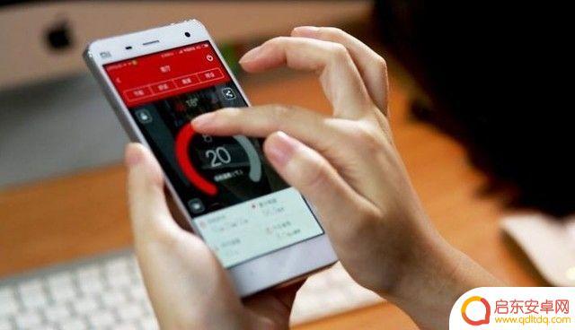 手机玩一会就烫手怎么回事 手机发热怎么办原因分析及解决方法
