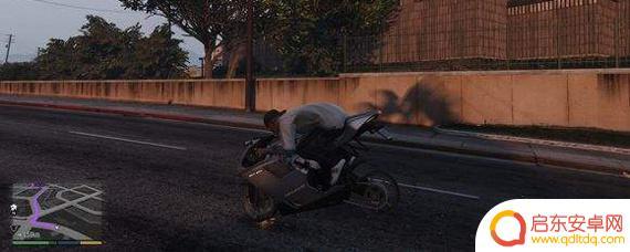 gta5如何摩托车翘尾 GTA5急刹翘尾教程