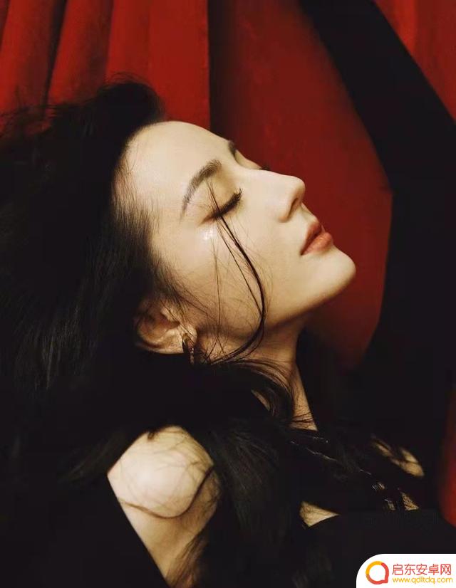 美女撕心裂肺伤感图片抖音(美女撕心裂肺伤感图片抖音视频)