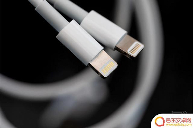 苹果手机充电口是什么样的 iphone13充电接口是什么样的