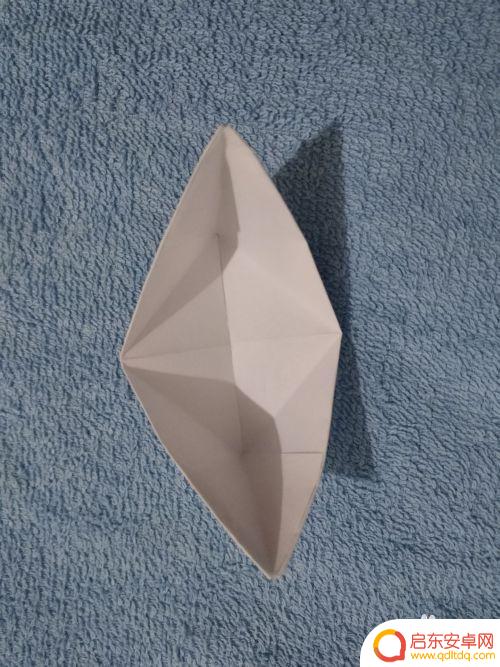 用纸折手机支架怎么折 用纸折手机支架图解