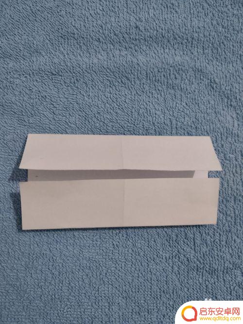 用纸折手机支架怎么折 用纸折手机支架图解