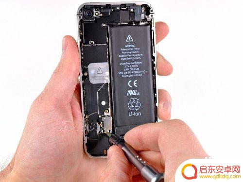 耳机插在手机上没有声音 手机插上耳机没有声音是怎么回事