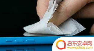 白醋怎么消除手机屏幕划痕 如何去除手机屏幕划痕