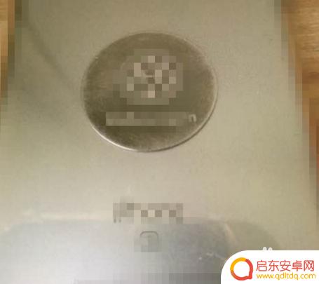 怎么清理手机的磁铁 如何去除手机贴的铁片
