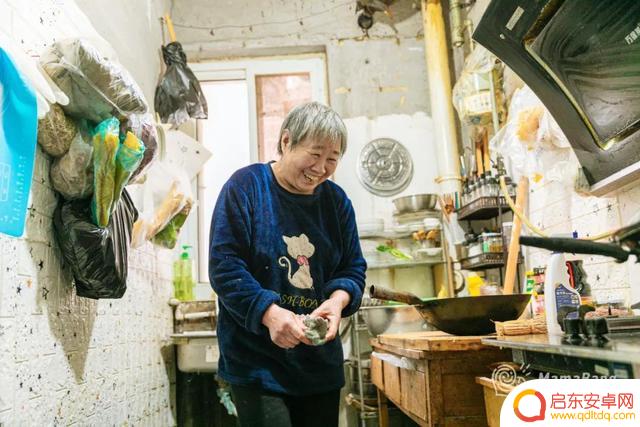 郑州阿姨抖音直播视频(郑州阿姨抖音直播视频回放)