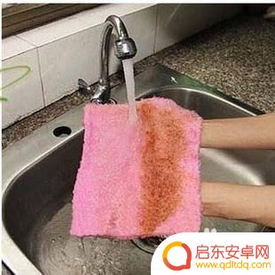 手机如何去除厕所臭味视频 手机掉入厕所怎么处理臭味