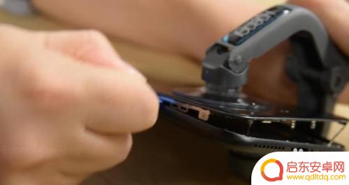 怎么换手机屏幕苹果7 iphone 7plus换屏幕教程