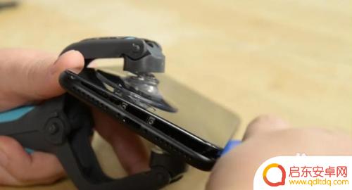 怎么换手机屏幕苹果7 iphone 7plus换屏幕教程