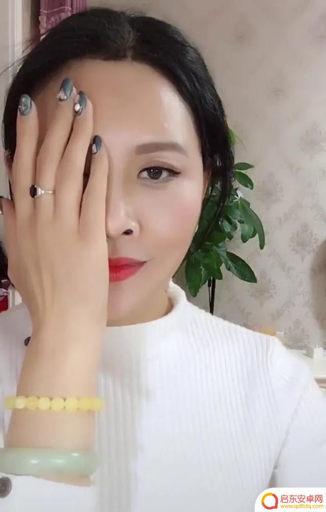 抖音模仿女孩化妆(抖音模仿女孩化妆视频)