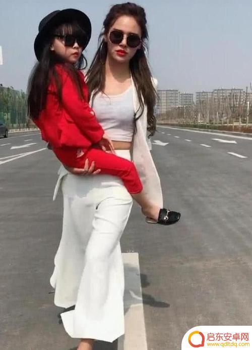 妈妈和儿子拍照抖音(妈妈跟儿子的照片发抖音怎么说)
