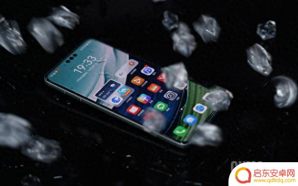 华为Mate 60 Pro评测:超可靠玄武架构 一个字“稳”