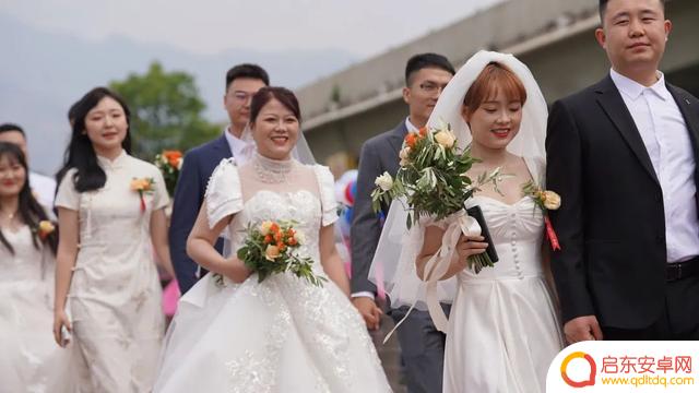 抖音短文开心婚礼主题(抖音创意婚礼开场视频)