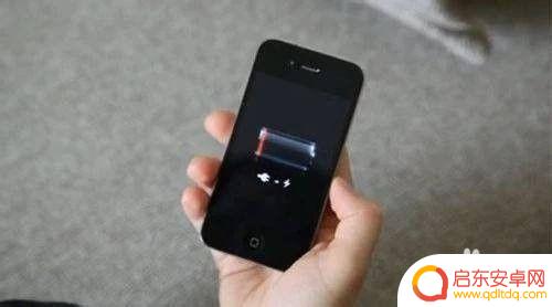 手机自动开关机是为什么 手机无故自动关机怎么办