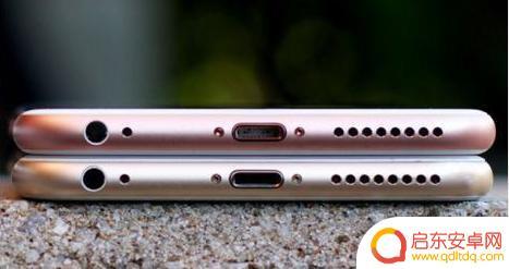 苹果手机怎么清充电口的灰 iPhone手机小洞洞里的灰如何清理