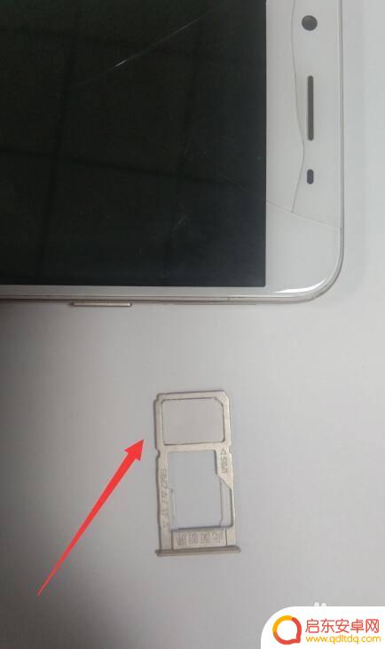 oppo手机怎么样装卡 oppo手机怎么装内存卡