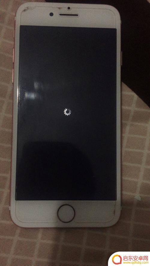 苹果7手机的黑屏设置 iPhone7黑屏无法接听电话怎么解决