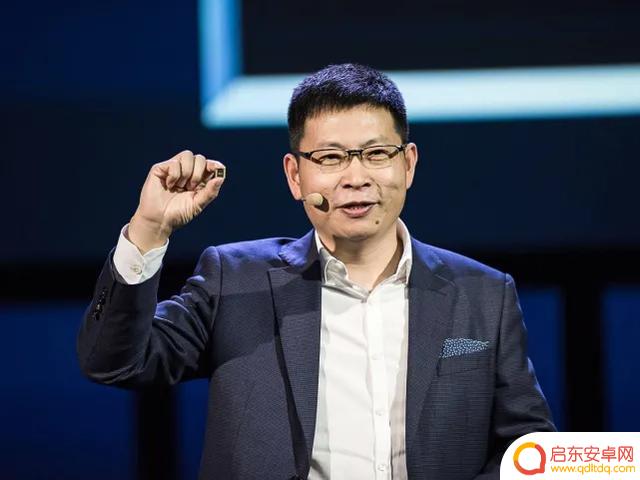 华为鸿蒙正式发布，外媒警告：IOS面临巨大风险，超过15%的影响力！