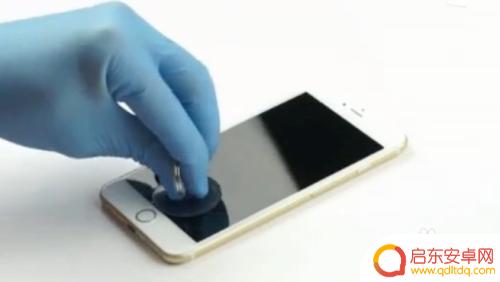 苹果手机尾部怎么拆 iphone6尾插更换注意事项