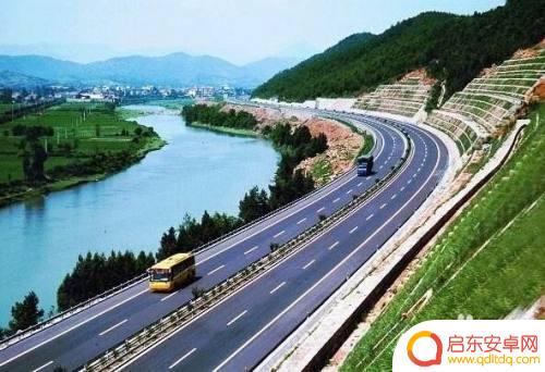 高速公路如何驾驶 高速公路驾驶技巧