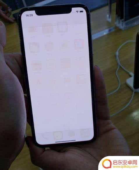 手机伤屏怎么处理 手机屏幕划痕如何修复